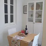 Casa 27 - Sete Rios *